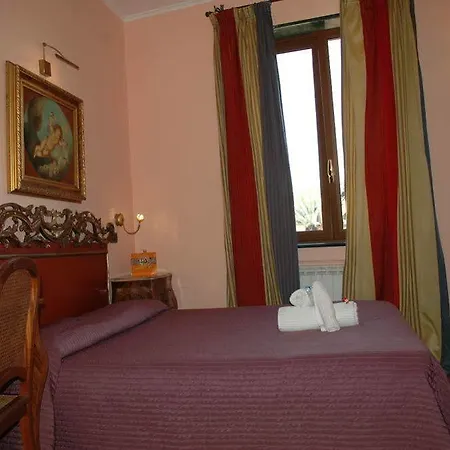 Vibel Hotel 2*
